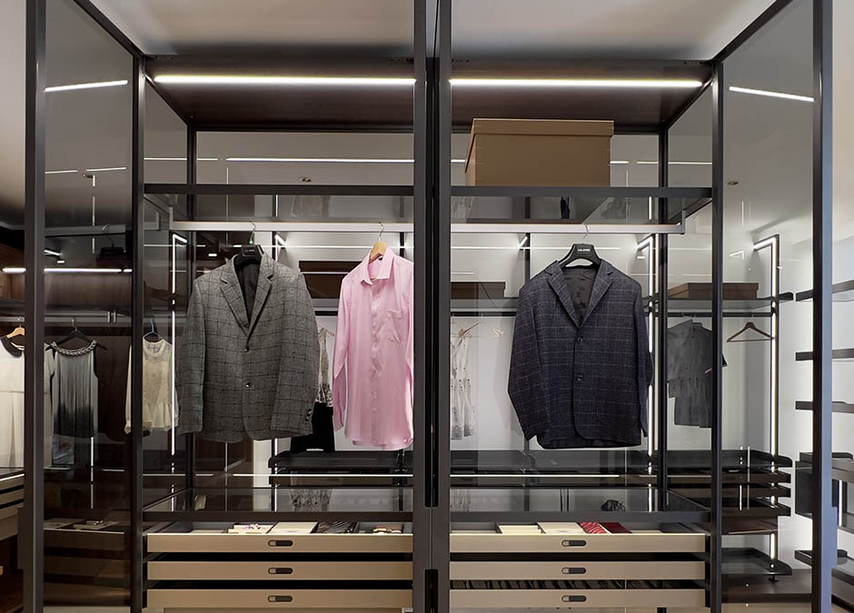 Full aluminum frame for wardrobe accessories and using Hettich slide.