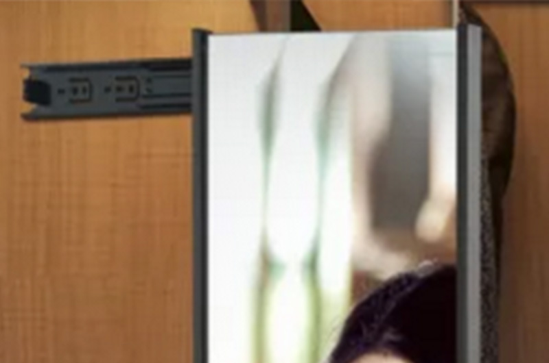 Concise sliding mirror