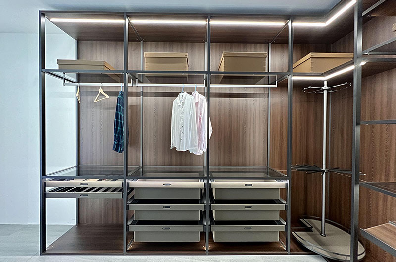 Wooden with profile closet system